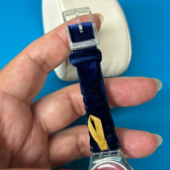 🖤1994 Ladies swatch watch Cord On Bleu - Picture 3 of 15
